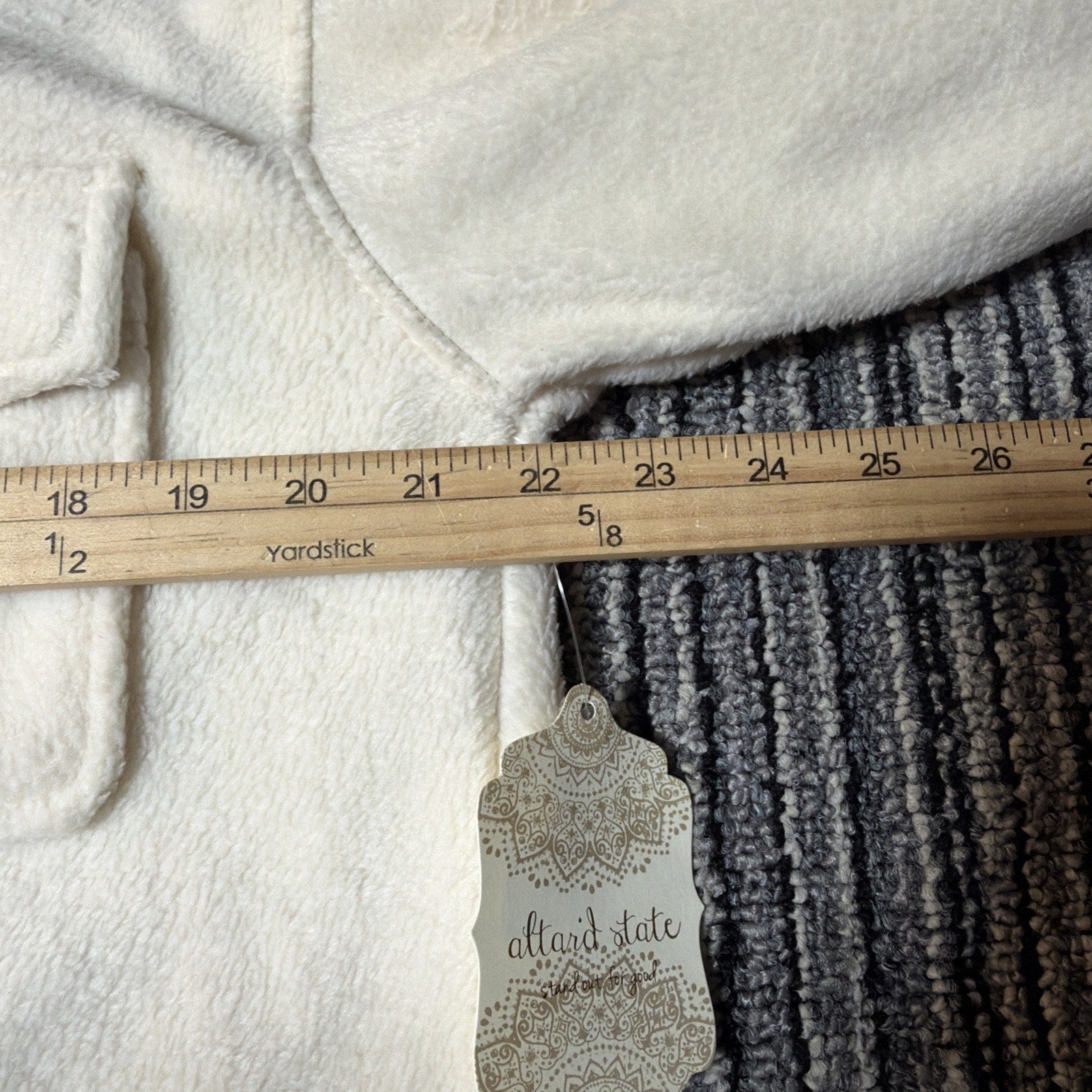 NWT Altar’d State Cream Oversized Super Soft Shacket Size Medium