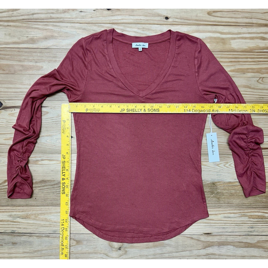 Another Love Mauve Long Sleeve V-Neck T-Shirt Small New With Tags.