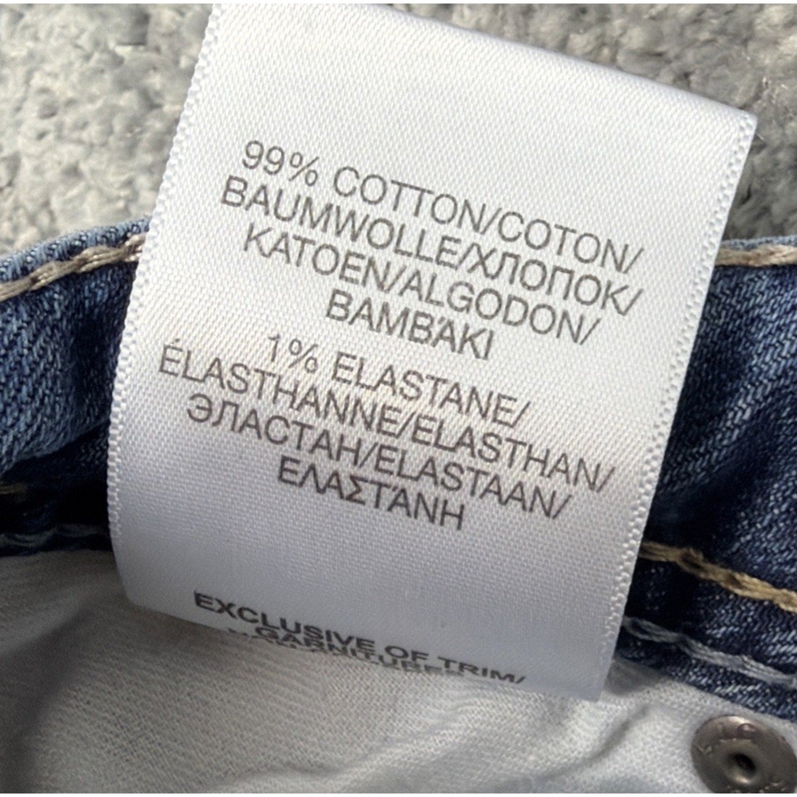 SILVER JEANS Suki Skinny Crop Destroyed Bitten Hem Mid Rise Stretch Jeans 27x26