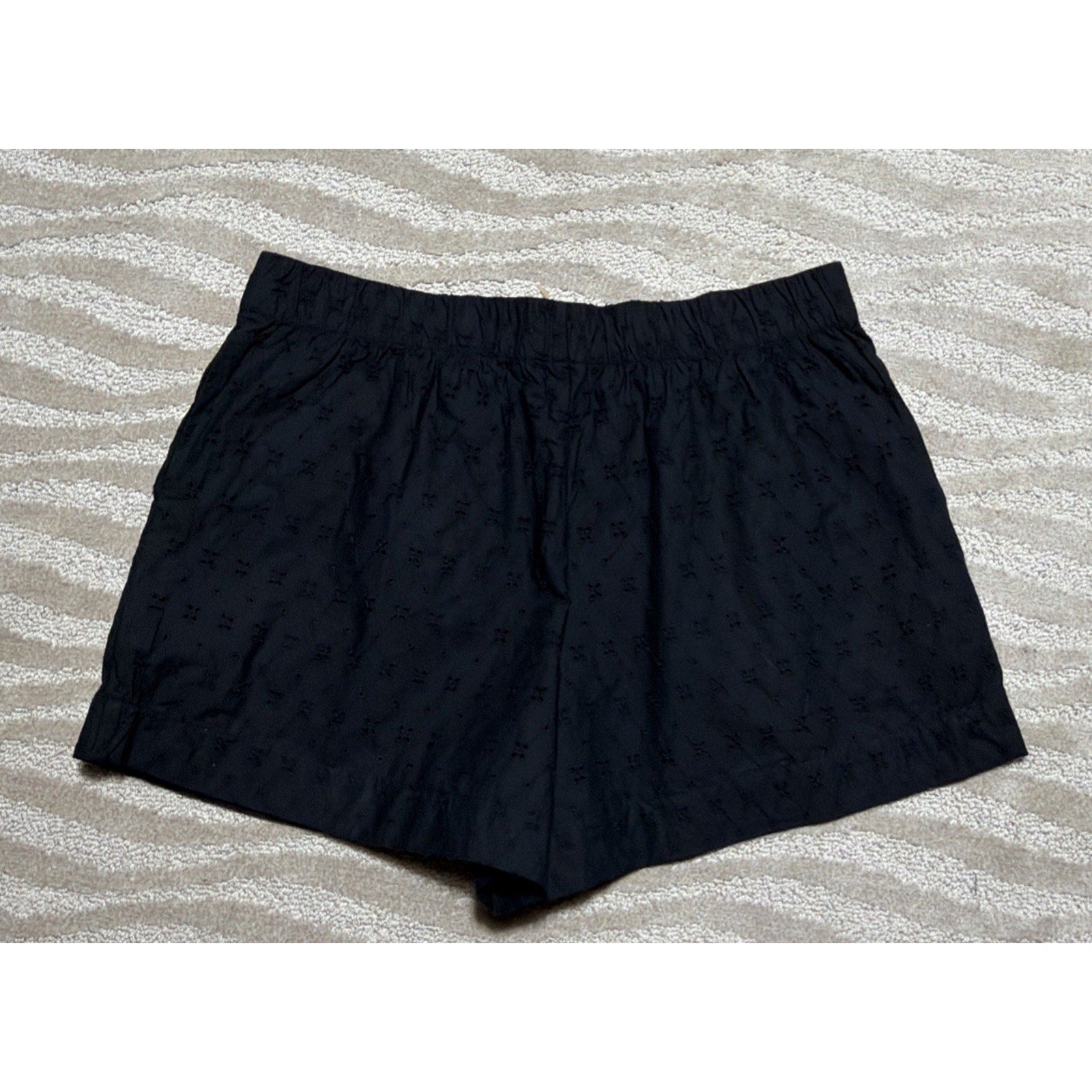 GAP Black Eyelet High Rise Shorts Lined Plus Size XL Summer 100% Cotton NWT