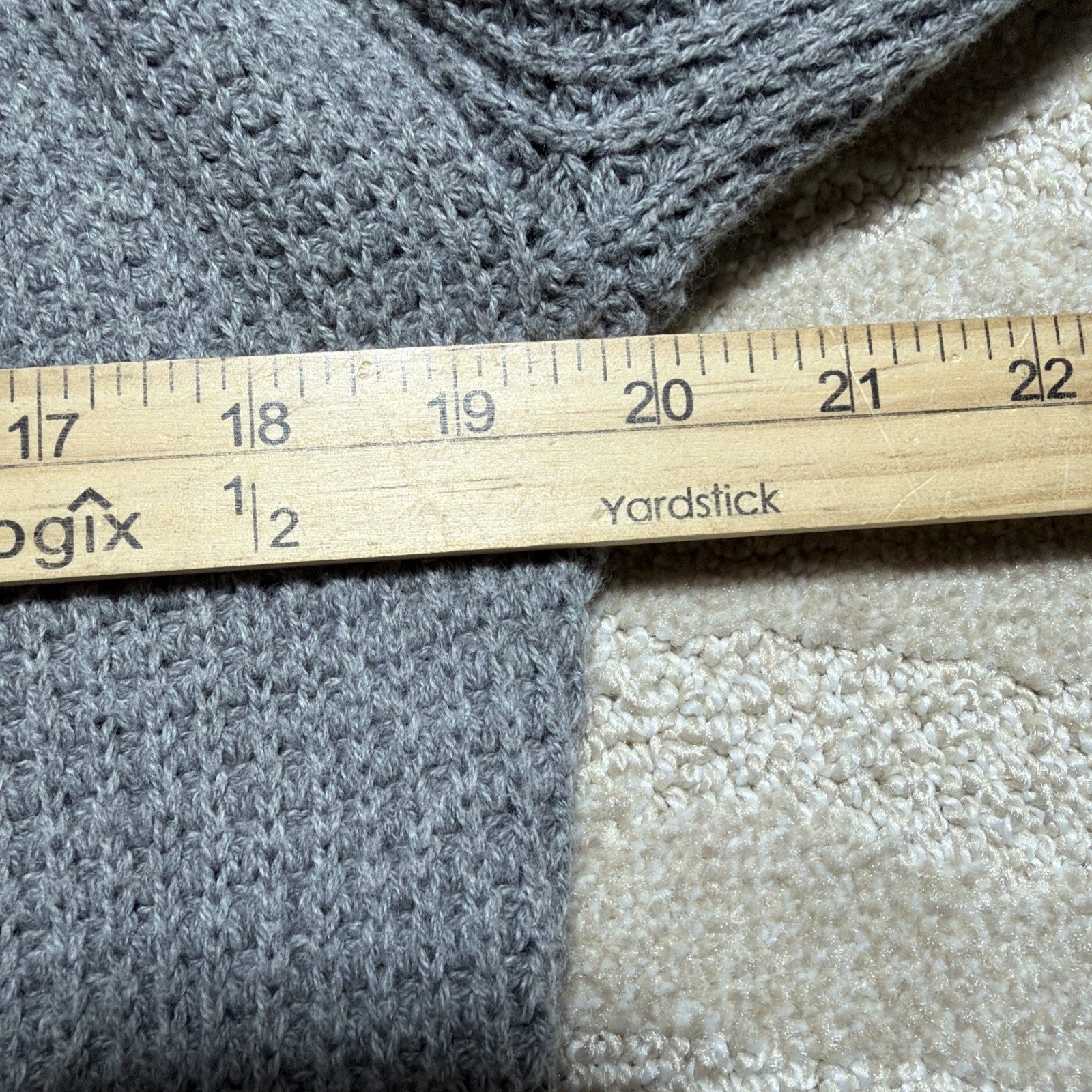 Banana Republic Yoke Waffle Knit Sweater Women's M Gray