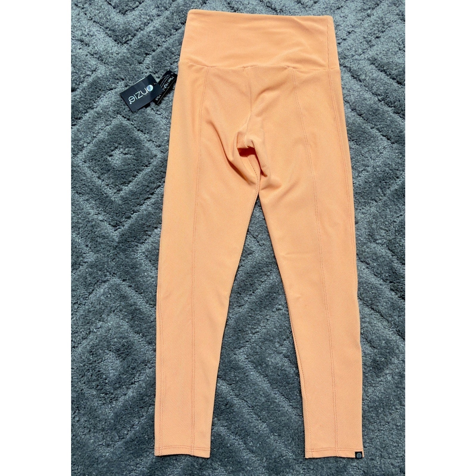 Onzie CANTALOUPE Sweetheart High Rise Midi Legging, Size S/M New