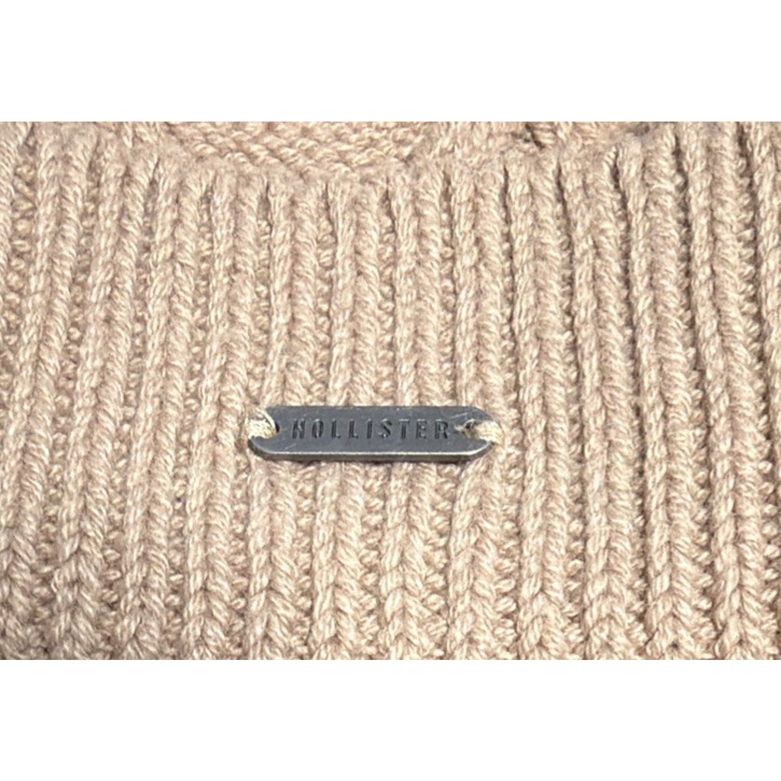 Hollister One Size Gray Pom Pom Beanie Winter Hat