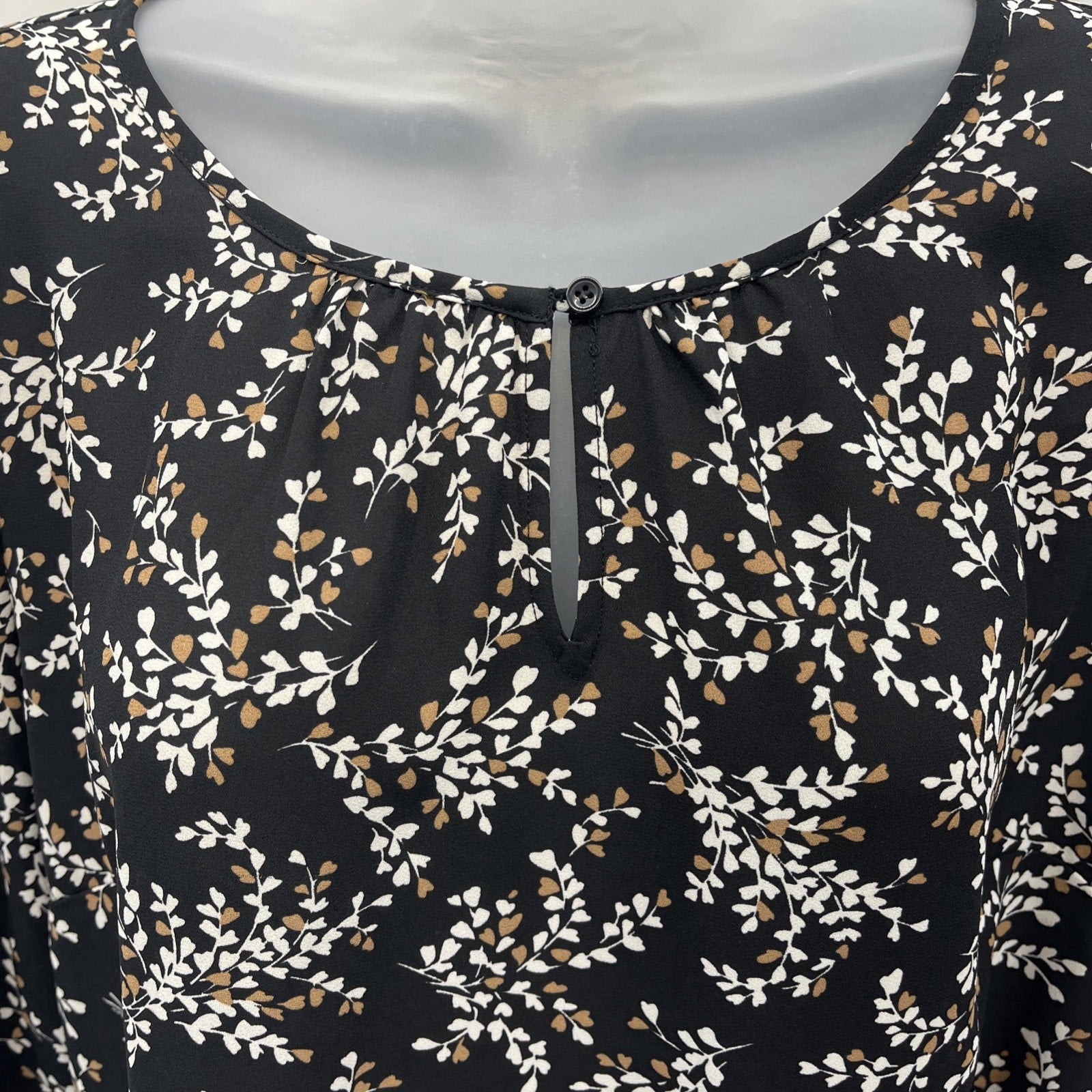 Talbots Keyhole Flowy Tunic Top Women's LP Petite Black Tan Floral Long Sleeve