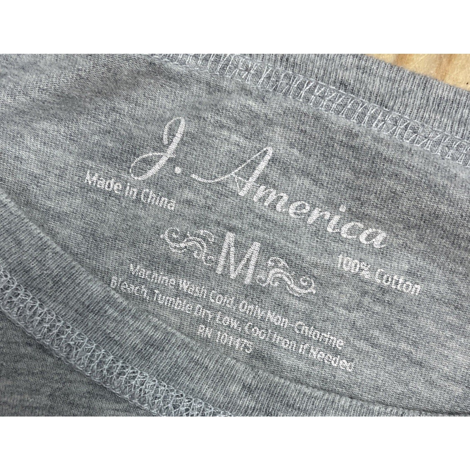 J. America Women’s Gray Longsleeve Arkansas Razorback Shirt Size Medium