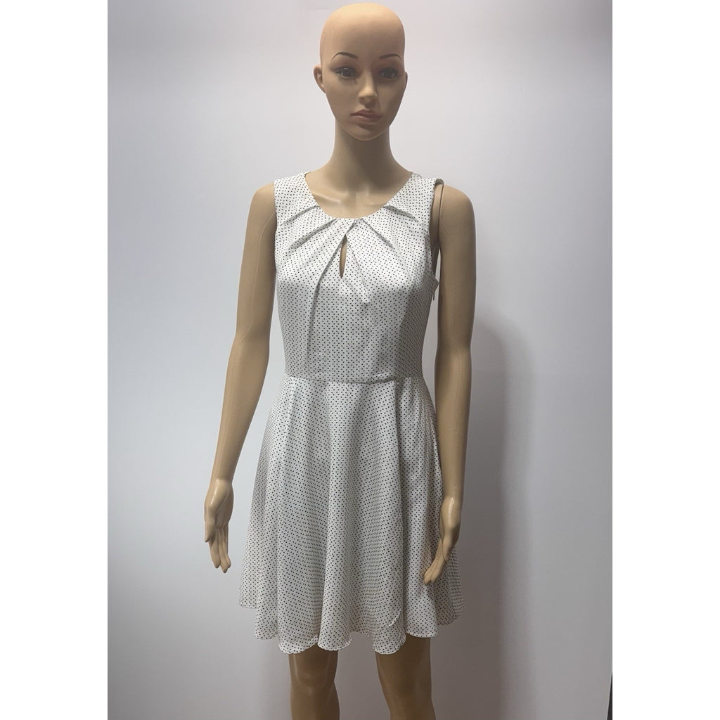 Express A-line dress white black sleeveless Women’s Size 4