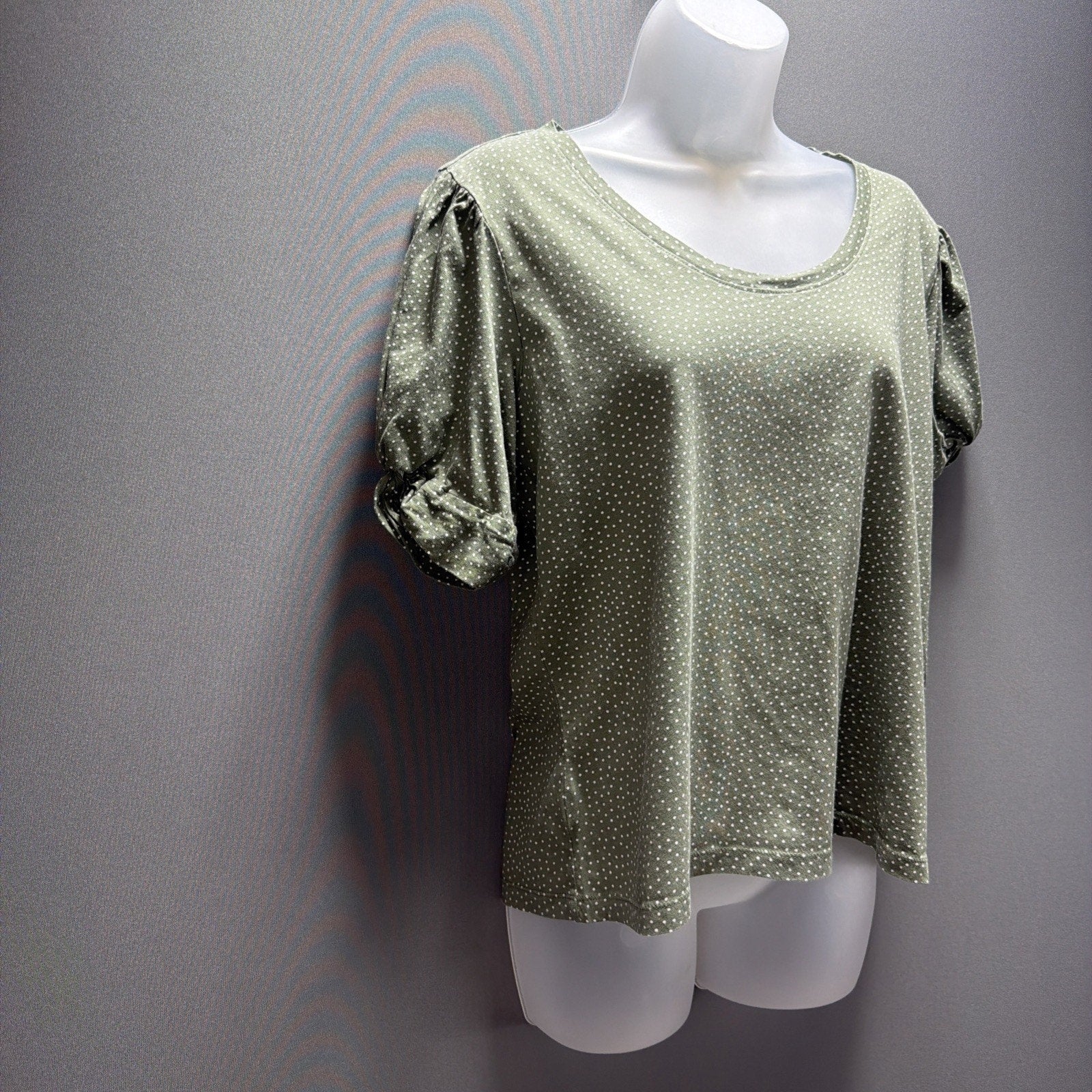LOFT Short Sleeve GREEN Polka Dot BLOUSE Women's Medium