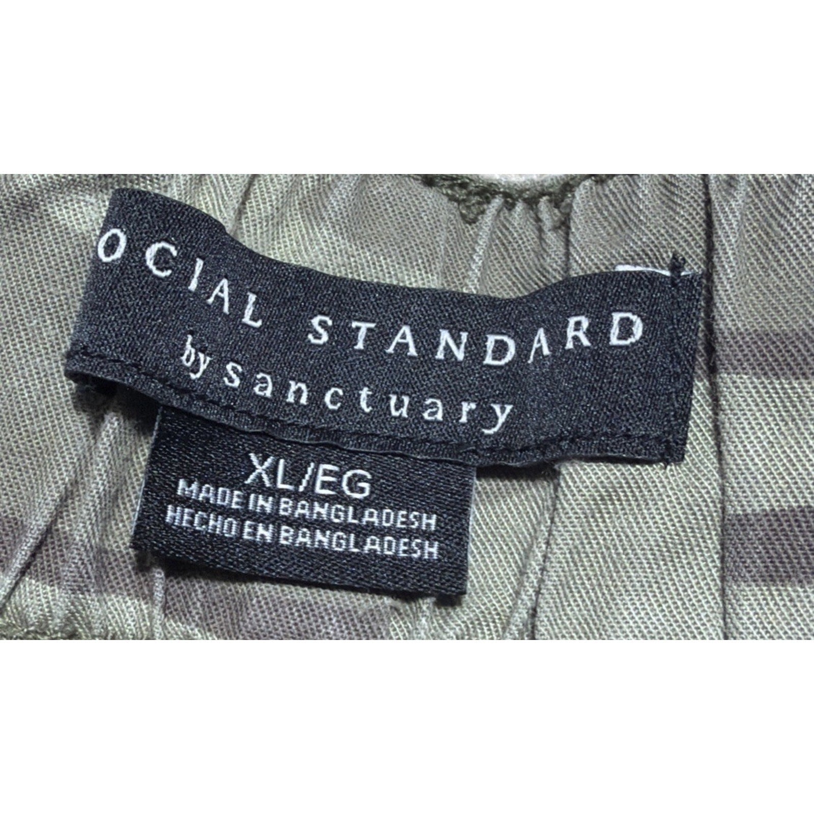 Social Standard by Sanctuary Women's Boardwalk High Rise Shorts Camo Size XL