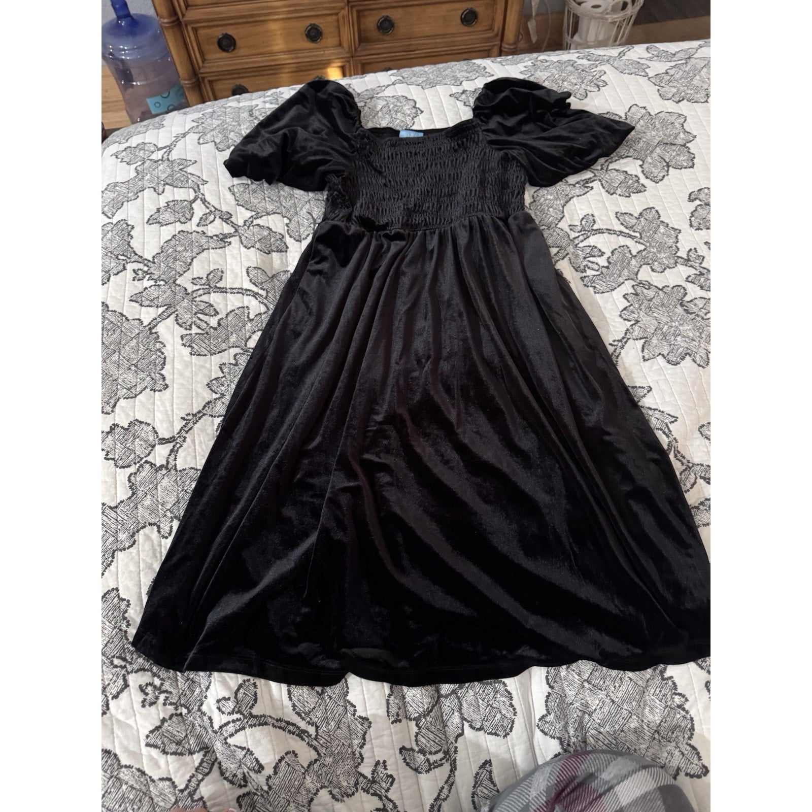 Draper James Dress Women’s M Black Velvet Smocked Skater Babydoll Holiday Party