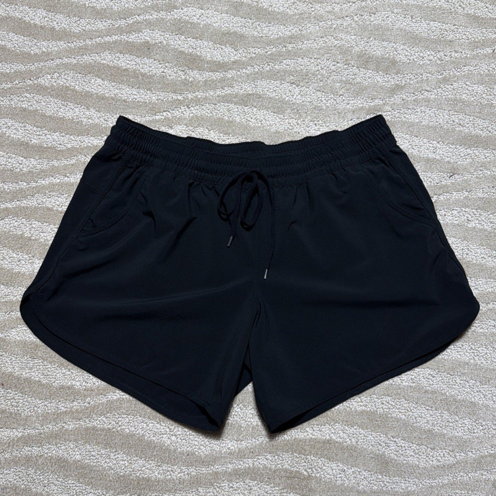 COLUMBIA BOGATA WOMEN'S SHORTS COLOR BLACK SIZE XL NWOT