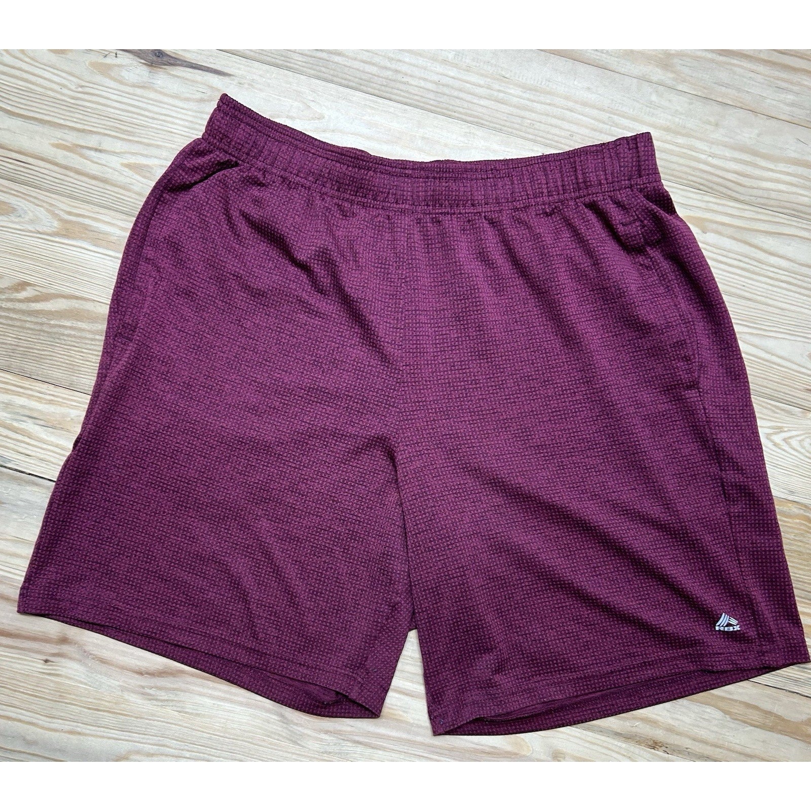Reebok Men's Size L Burgundy Draw String Athletic Gym Basketball Shorts.