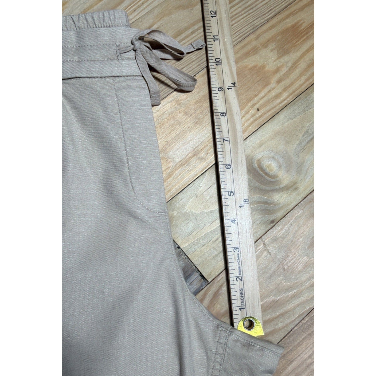 Talbots Womens M Crop Pants Drawstring Front Pull-On Beige Beach Preppy 32x24