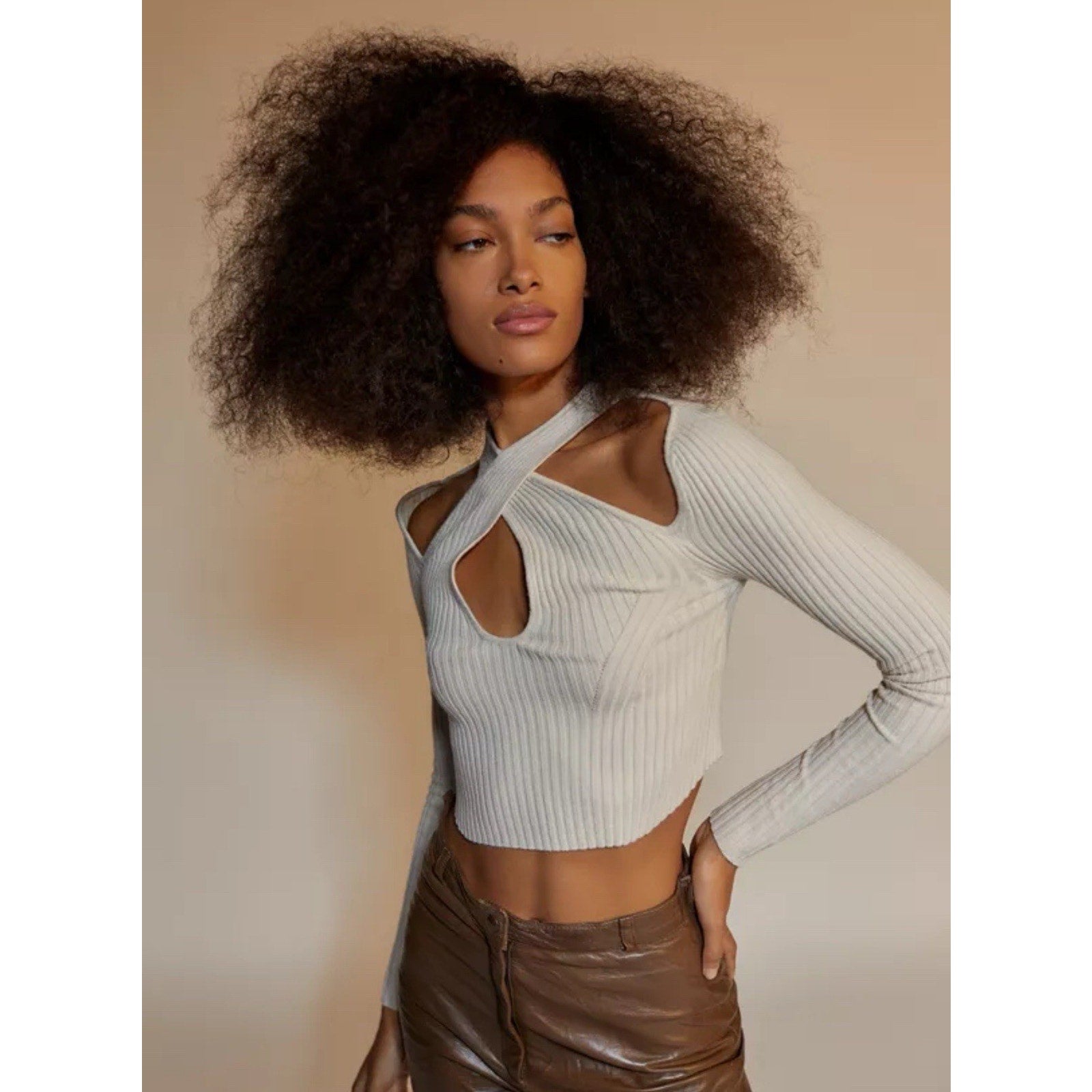 Urban Outfitters Cassandra Cutout Sweater Women’s Size Medium NWT