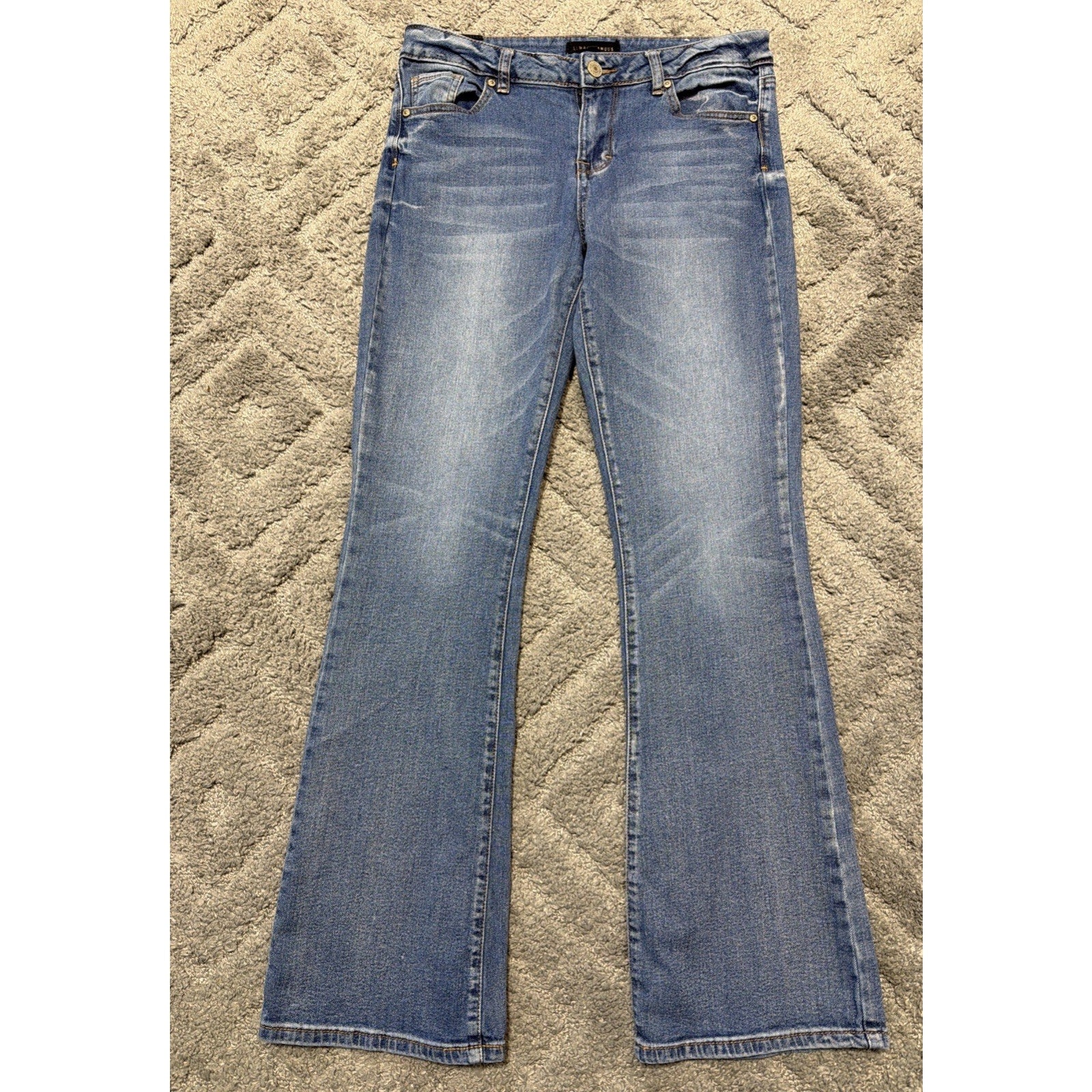 Y2K Almost Famous Womens Low Rise Bootcut Flare Denim Jeans Pockets Size 9 33x31