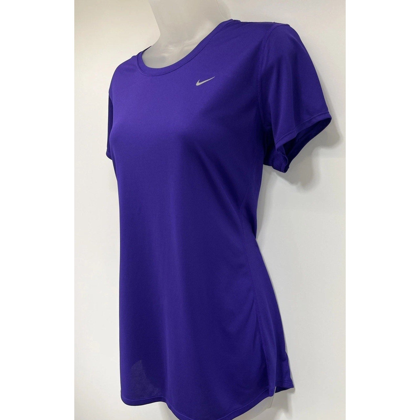 Nike Dri-Fit Running T Shirt Women Size XL Purple Short Sleeve Moisture Wick