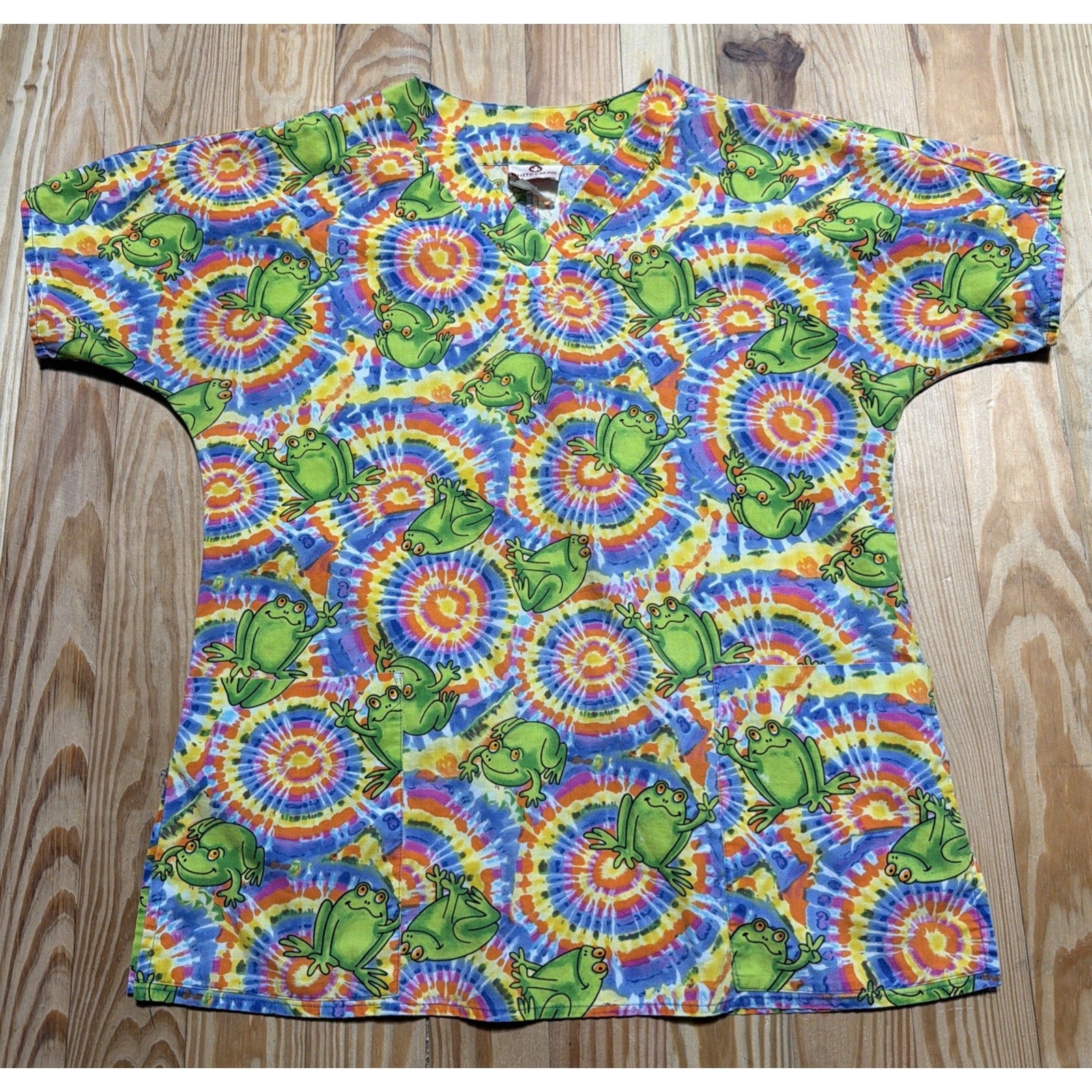 women's Scrub tops white cross Scrubs Frog Rainbow Size Medium