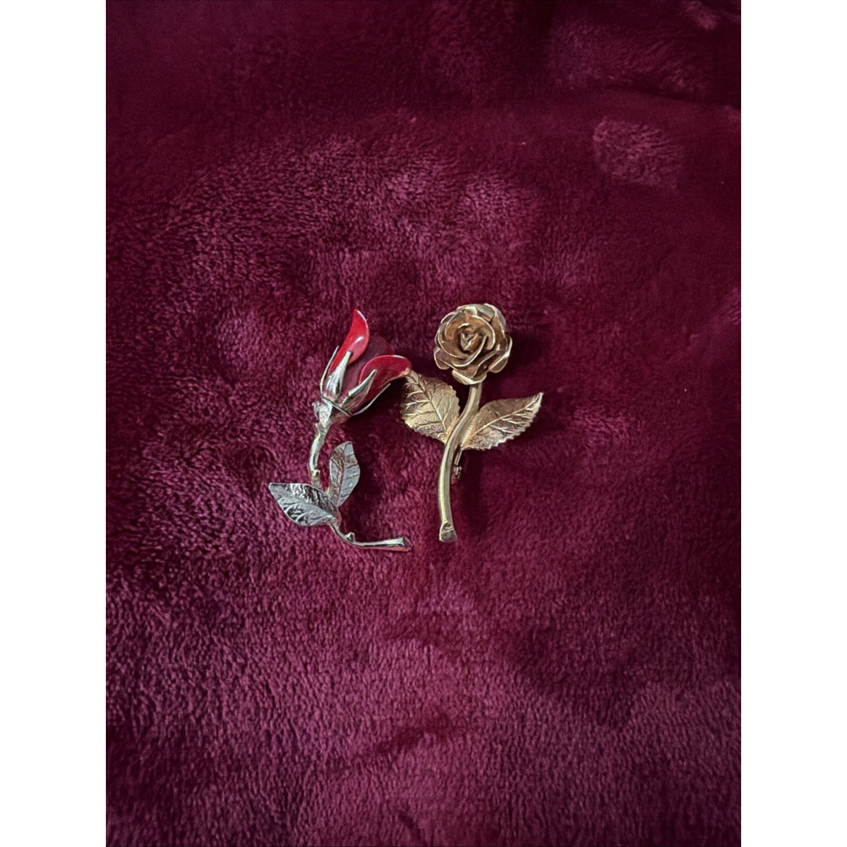 VTG Brooch 2PC Set Gold tone Red Rose Elegant Romantic Florals Pins