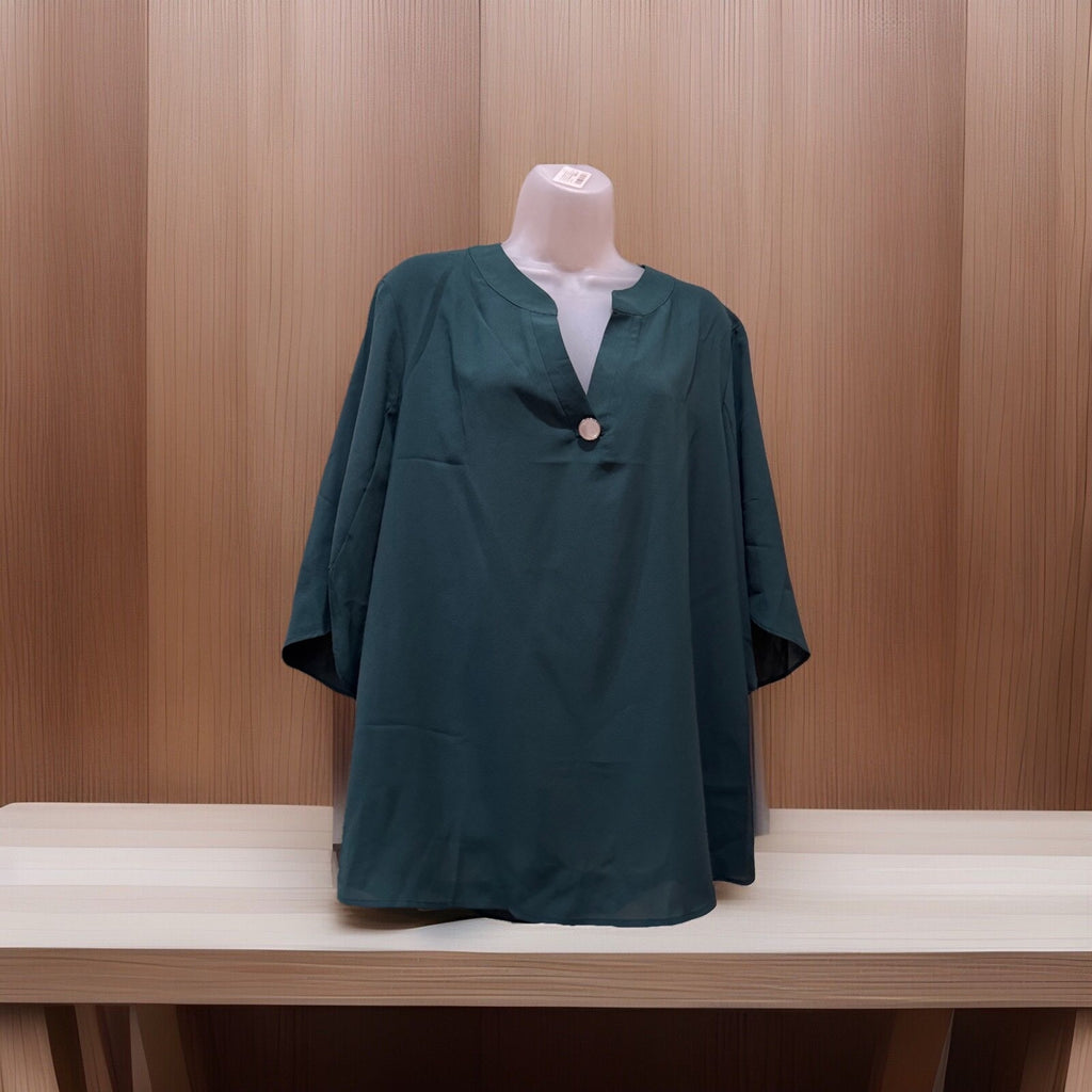 FUNLINGO Size 2XL Women's Green V-Neck Button Decorated 3/4 Sleeve Blouse NWT