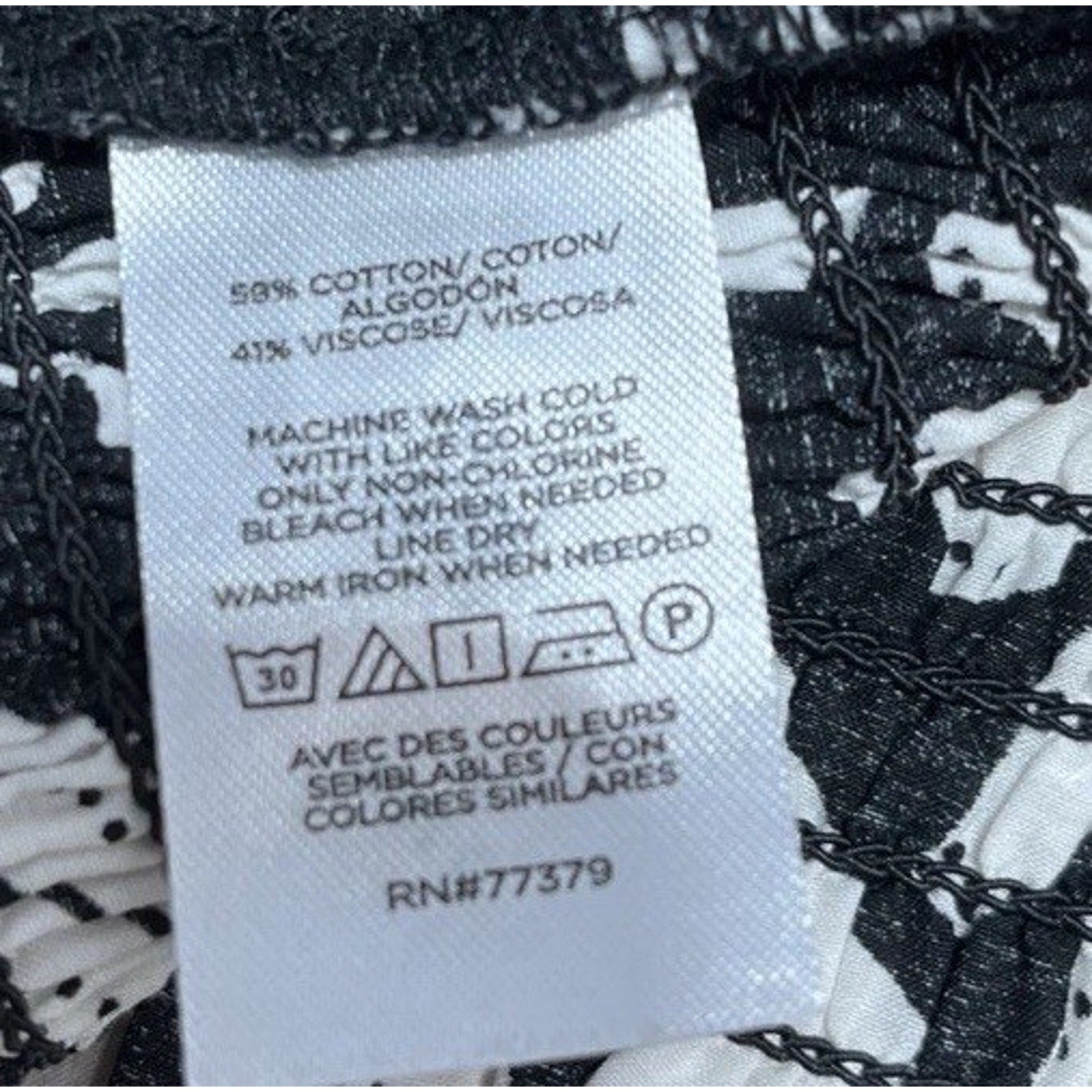 NWT Ann Taylor Blouse Black White Floral Top. Career. Medium 95$ Msrp