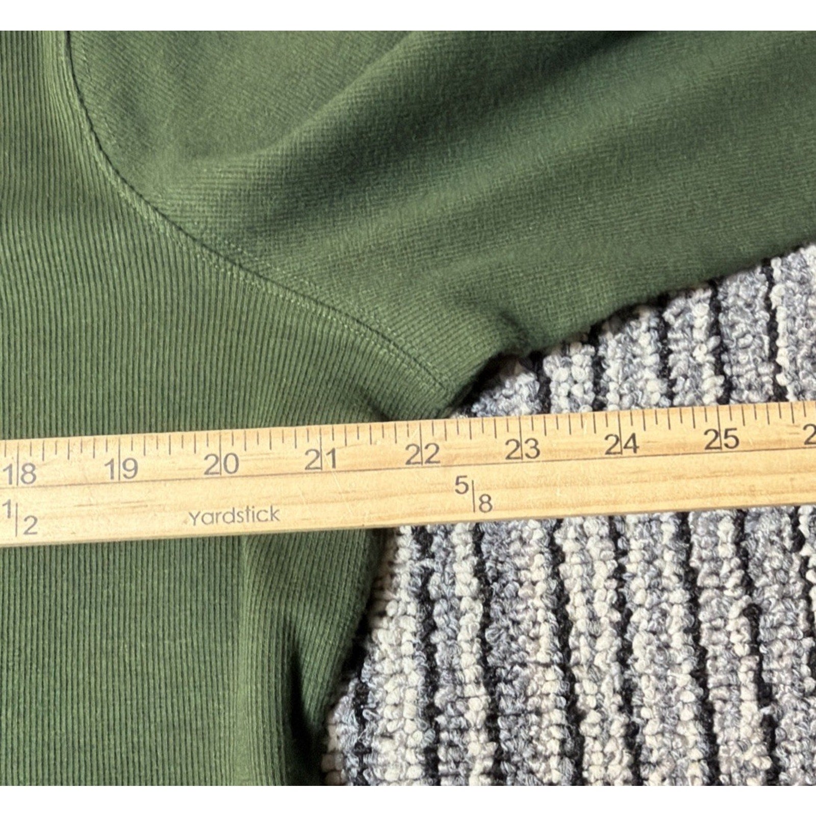 Jones New York Women's XL Cedar Green V Neck 3/4 Sleeve Knit Top Stretch New