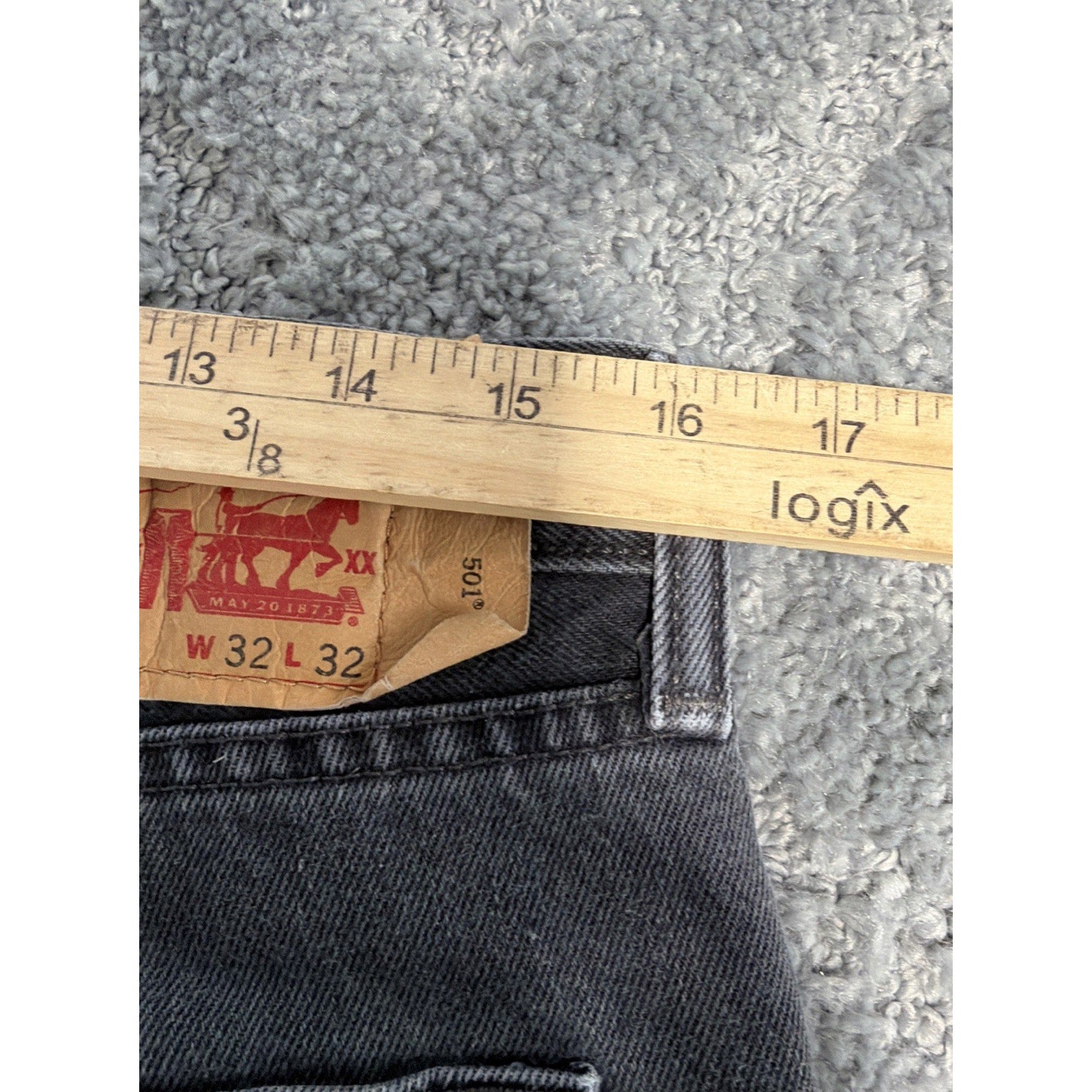 Levis 501 Jeans Men 32x32 Black Denim Button Fly Straight Leg Faded Goth Grunge