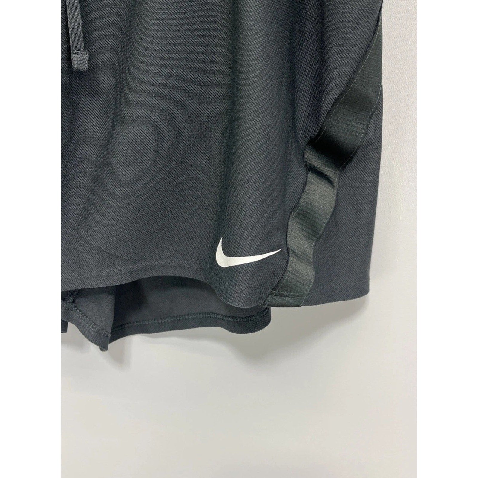 Nike Shorts Women's Gray Dri Fit Dry Attack Gym Training 5" Active Size L EUC