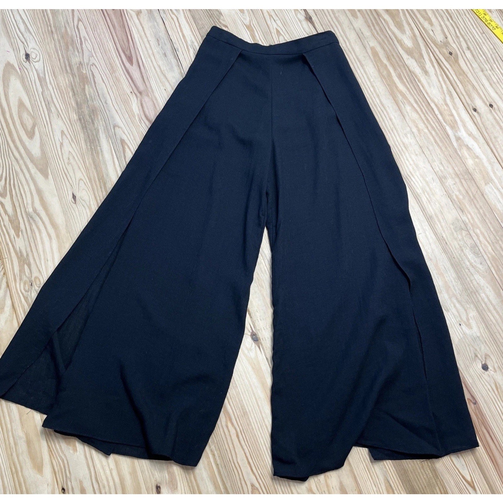Lulus High Waisted Wide Leg Pants Size M Black