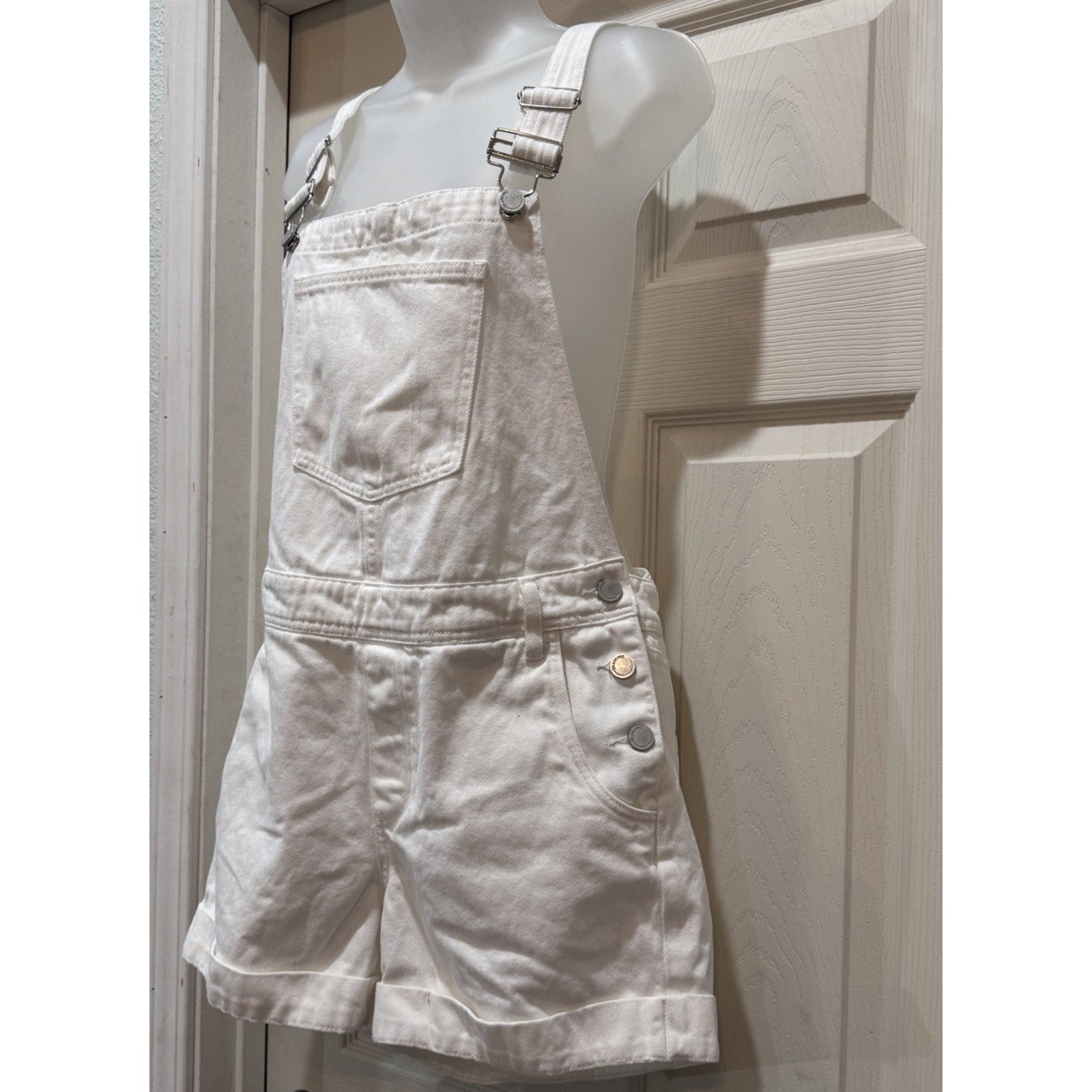 BLANK NYC Women's Size 29 White Jean Overalls
