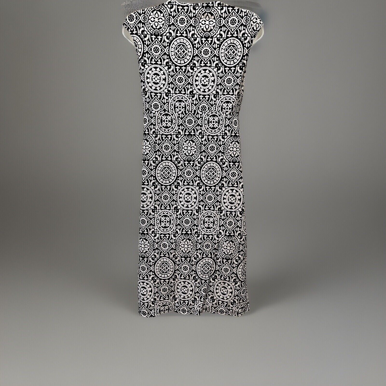 Merona Women's Dress Size Small Full Length Black White Geometric