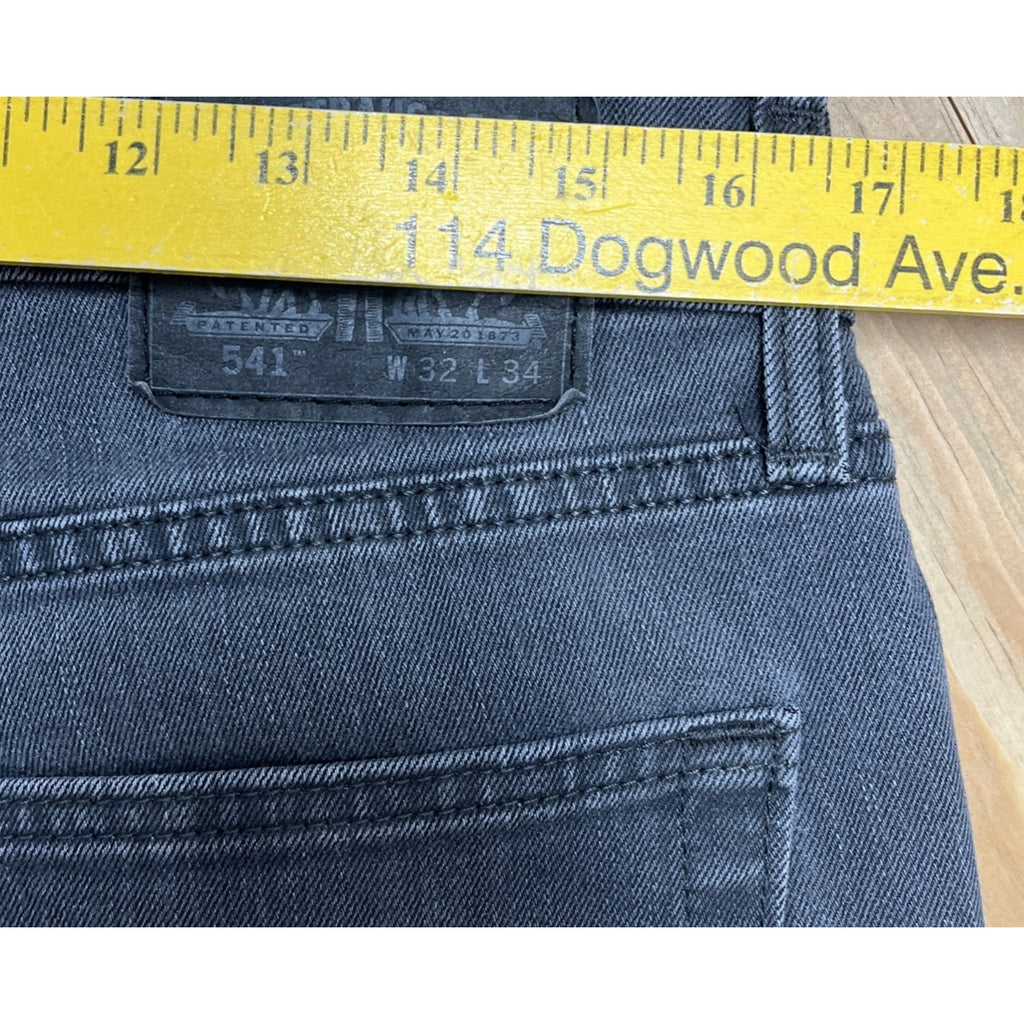 Levi's 541 Jeans Men's Size 32x34 Athletic Tapered Leg Gray Denim Jeans