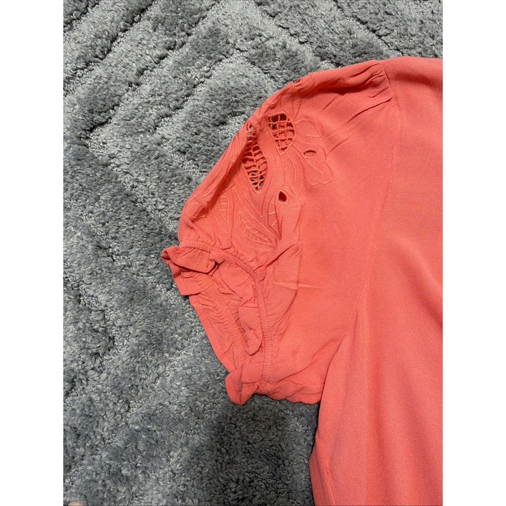 Maurices Women's Blouse 1X Coral Short Sleeve Floral Embroidered Pullover