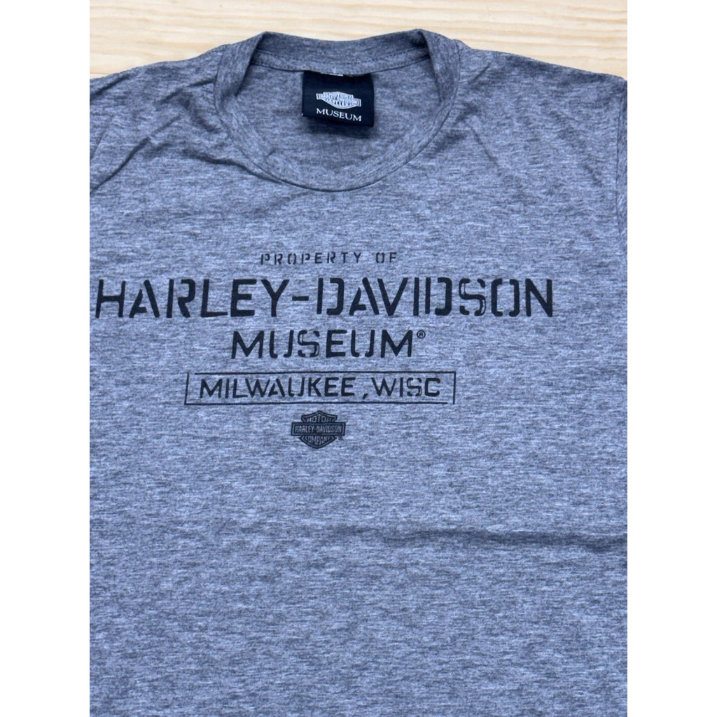 Harley Davidson Museum Milwaukee, WISCONSIN Medium Vintage T-shirt Gray 2011