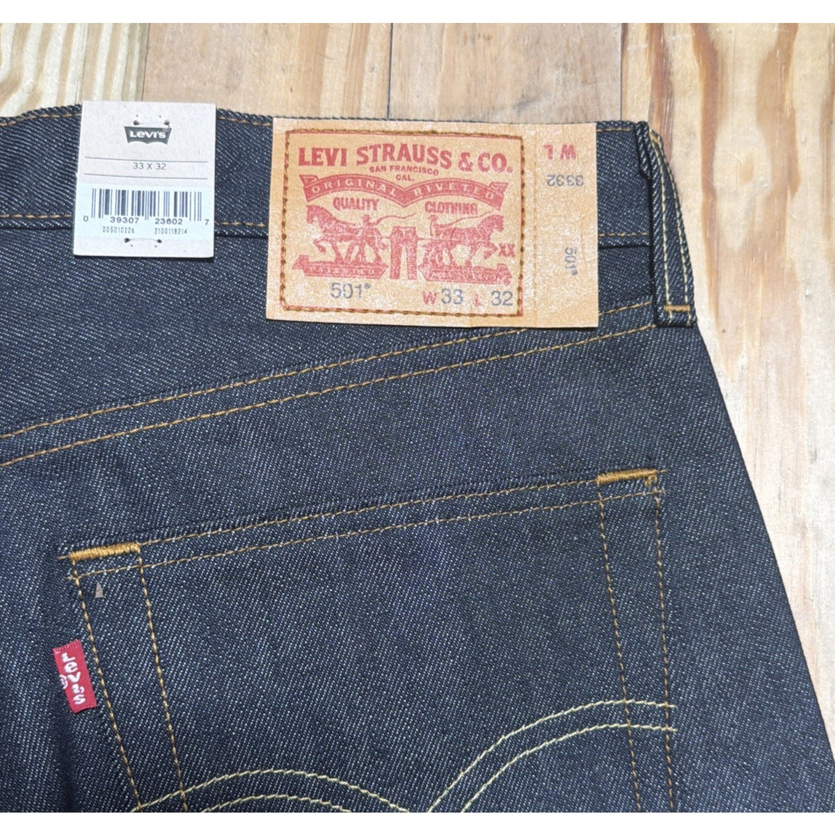 Levis 501 Original Shrink To Fit Button Fly Jeans Rigid Black Size 33x32 NWT