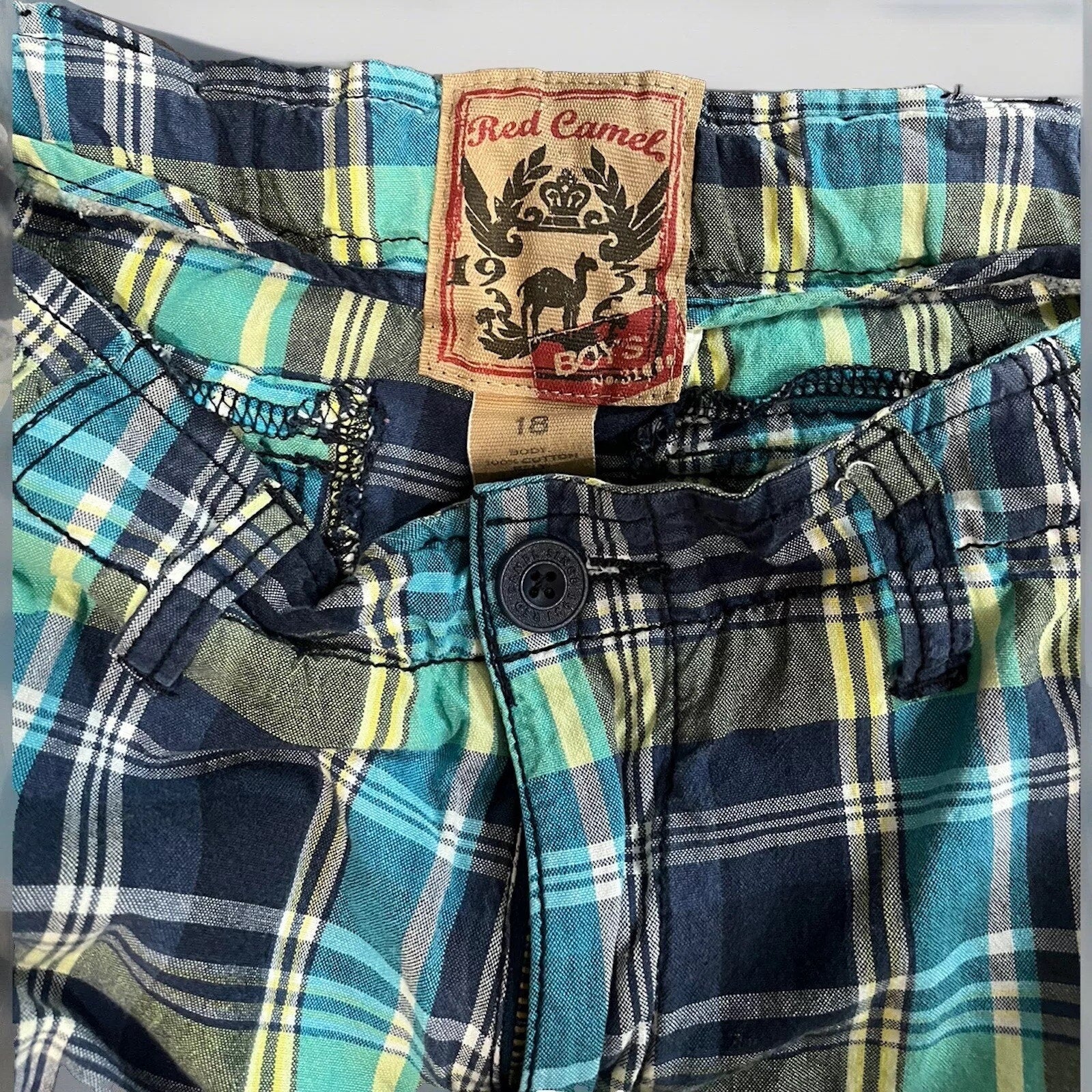 Red Camel Boys Shorts Size 18 Blue Yellow Green Plaid Flat Front Button Cargo