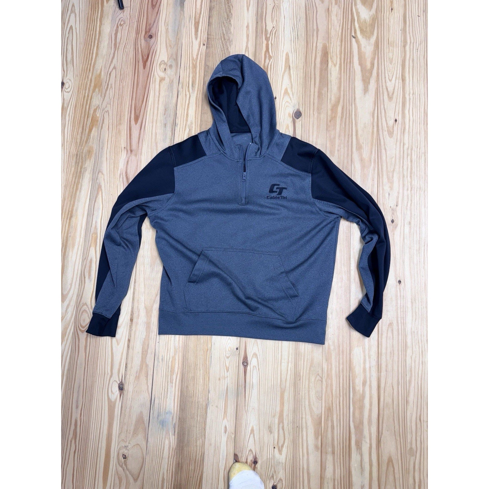 Sport Tech 1/4 Zip Pullover Men’s Medium Hoodie Color Block Gray/Black Cabletel