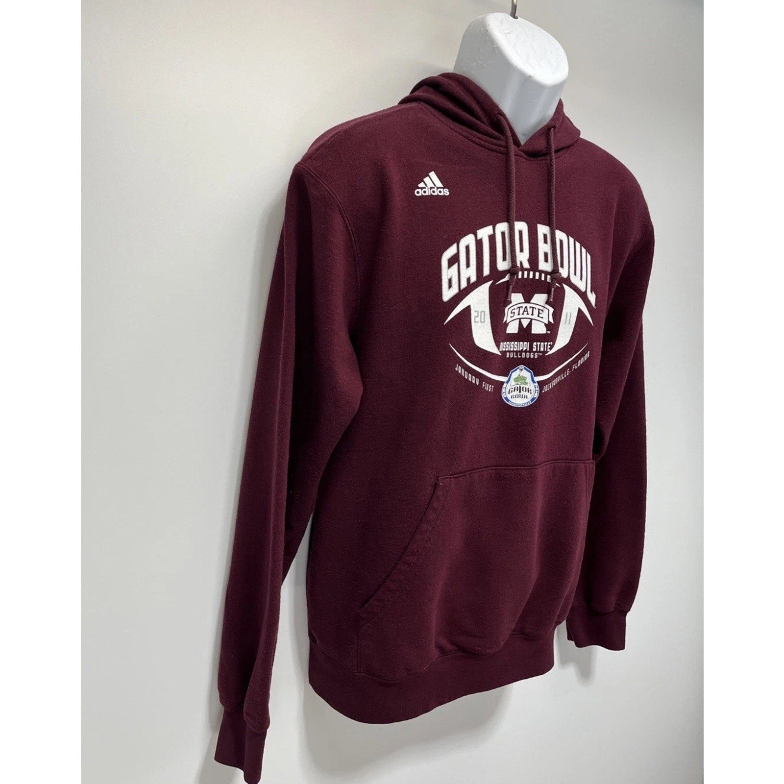 Adidas NCAA Mississippi State Maroon Pullover Hoodie Gator Bowl 2011 Size Small
