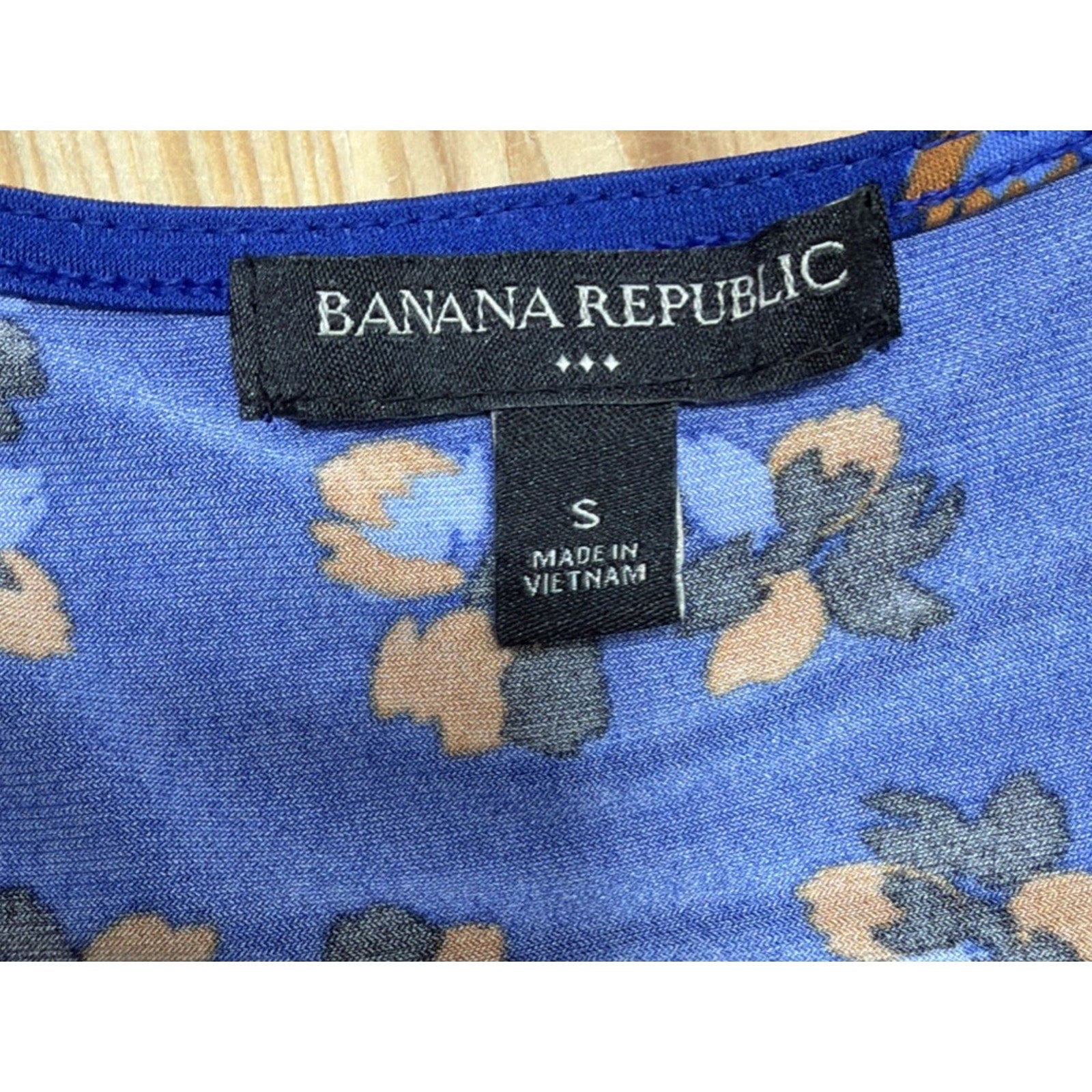 Banana Republic Floral Faux Wrap Peplum long sleeve Blouse Sz S