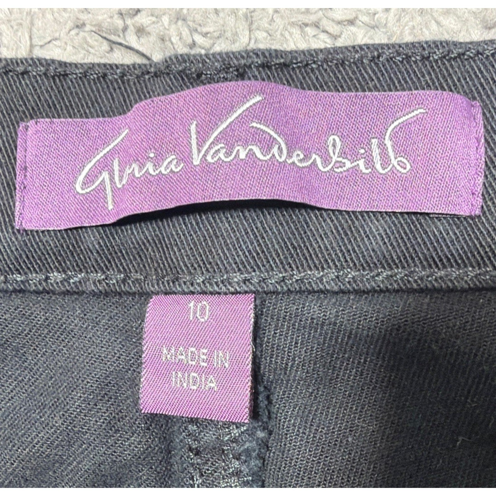 Gloria Vanderbilt Amanda Classic Rise Tapered Jeans Womens Size 10L Black Denim