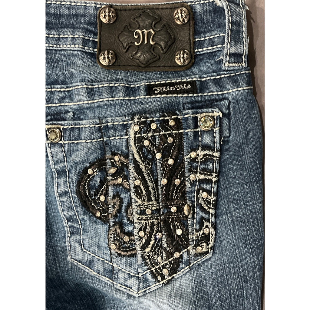 Miss Me Embroidered Rhinestone Fleur de Lis 5 Pocket Skinny Jeans Size 27 29x31