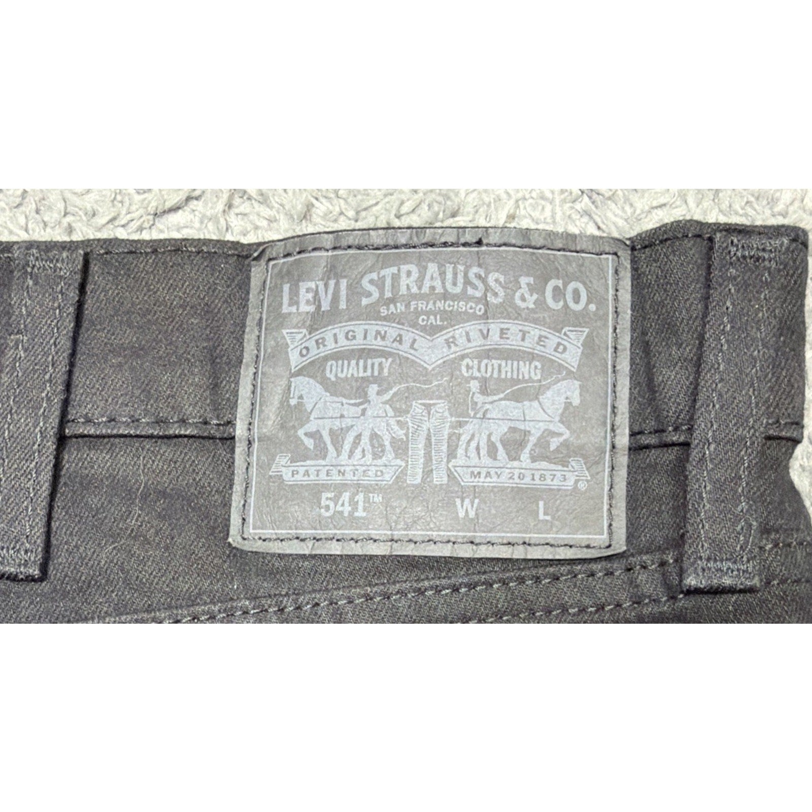 Levi’s 541 Athletic Taper Jeans Mens 44x30 Black Stretch Denim Big & Tall