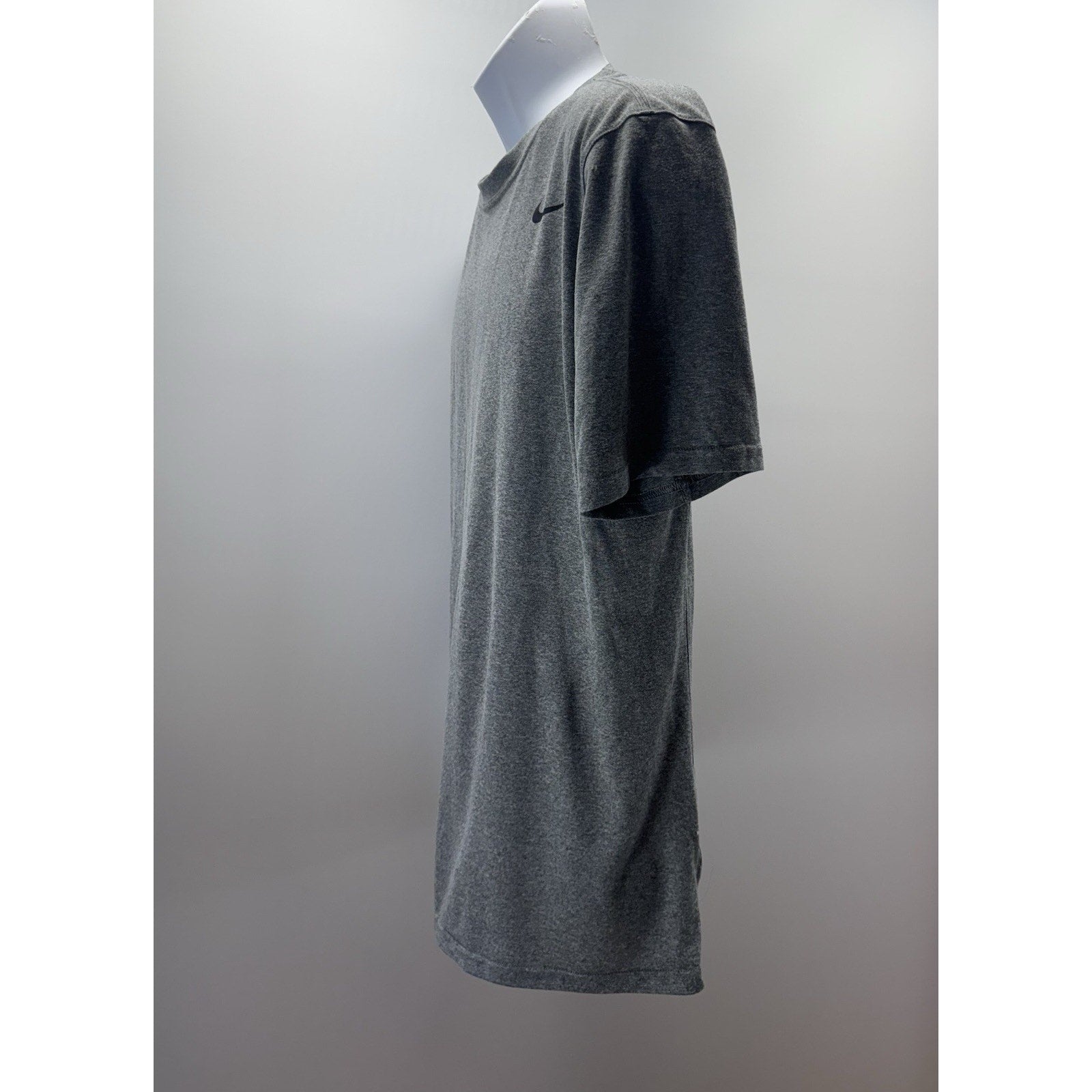 Nike Dri-Fit Basic Gray Classic T-Shirt Men’s Size Large