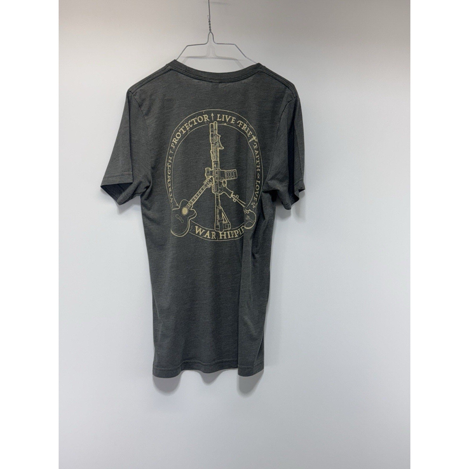 War Hippies T-Shirt Army Green Strength Protector Live Free Faith Love Men’s S