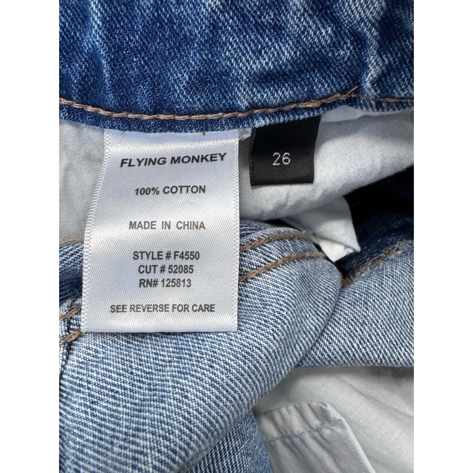 Flying Monkey Black Label Woman’s Size 26 New Tags 27.5” Inseam Blue Denim NWT
