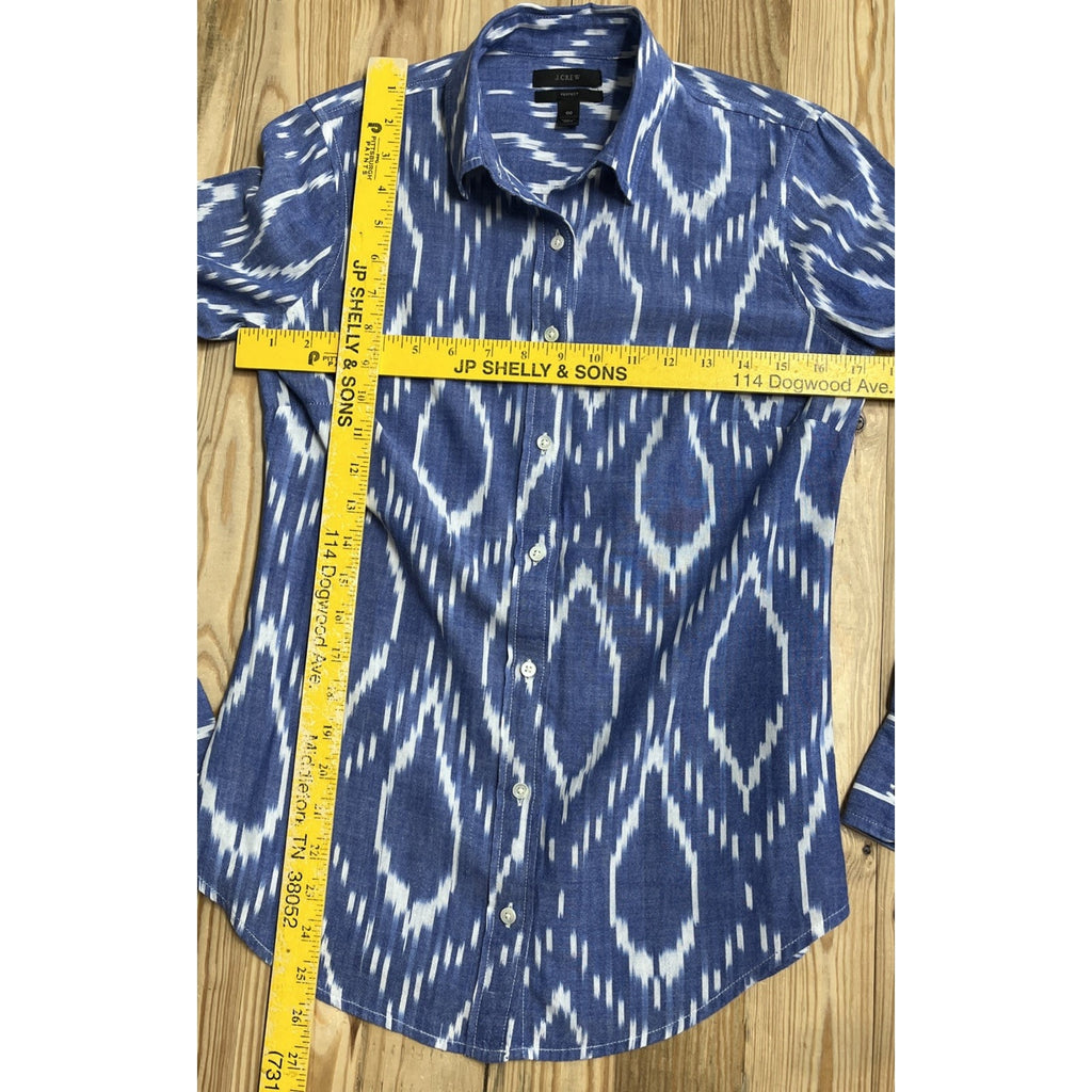 J Crew Womens Perfect Fit Blue Sunfaded Ikat Button Up Shirt Top Aztec Size 00