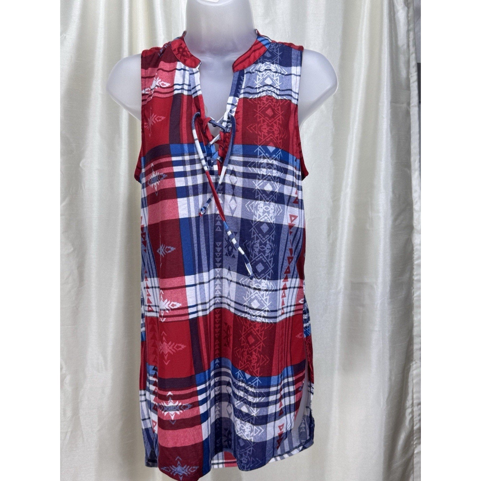 Almost Famous Blouse Women's Medium Plaid Sleeveless Lace Up Red & Blue Button