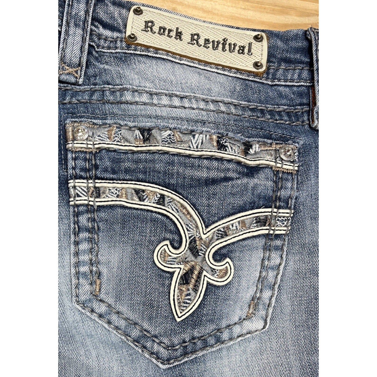 Rock Revival Jeans Women 31 Blue Sherry Easy Crop Embroidered Back Flap Jeweled