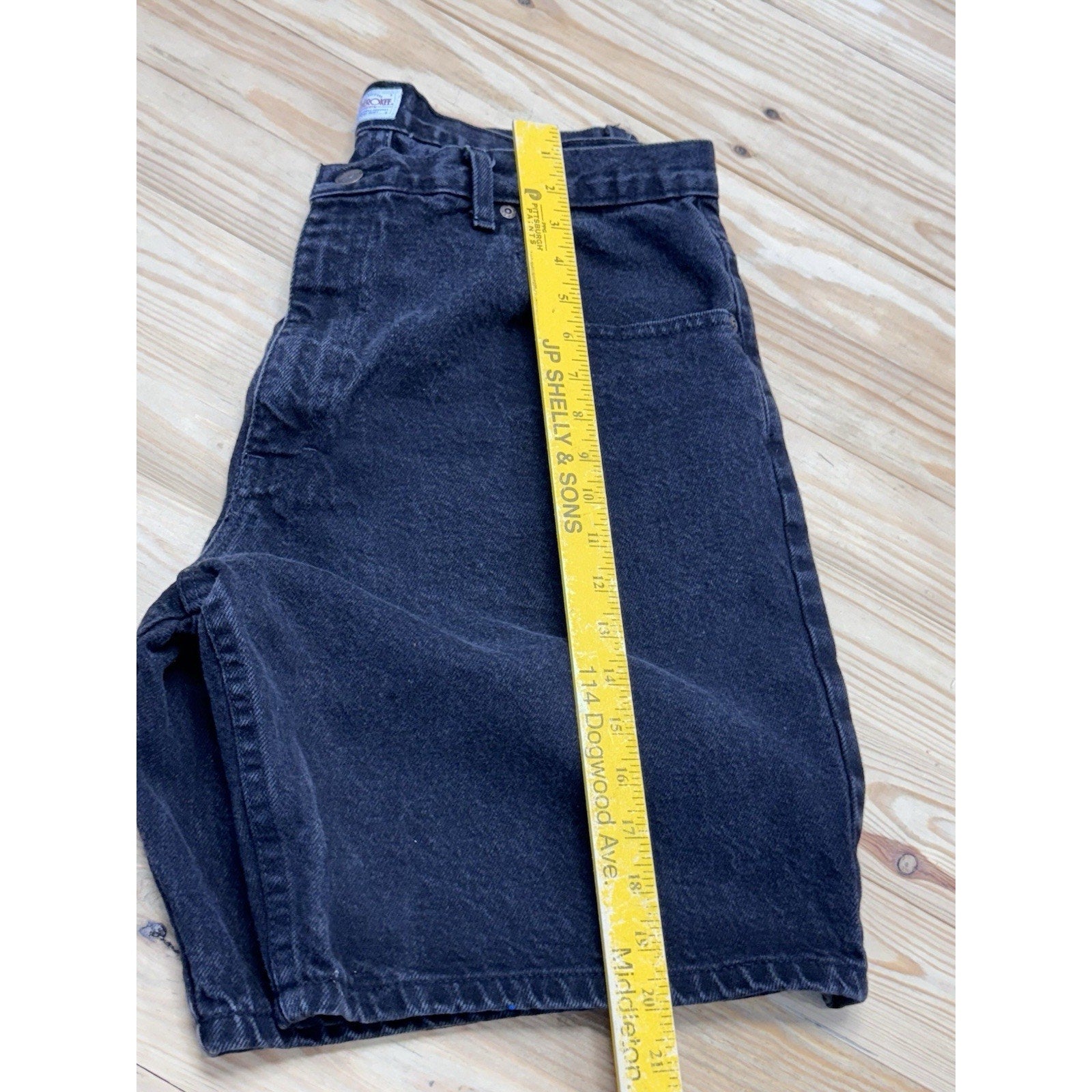 Cherokee Black Vintage Denim Shorts 8” Inseam 100% Cotton Men’s Size 38