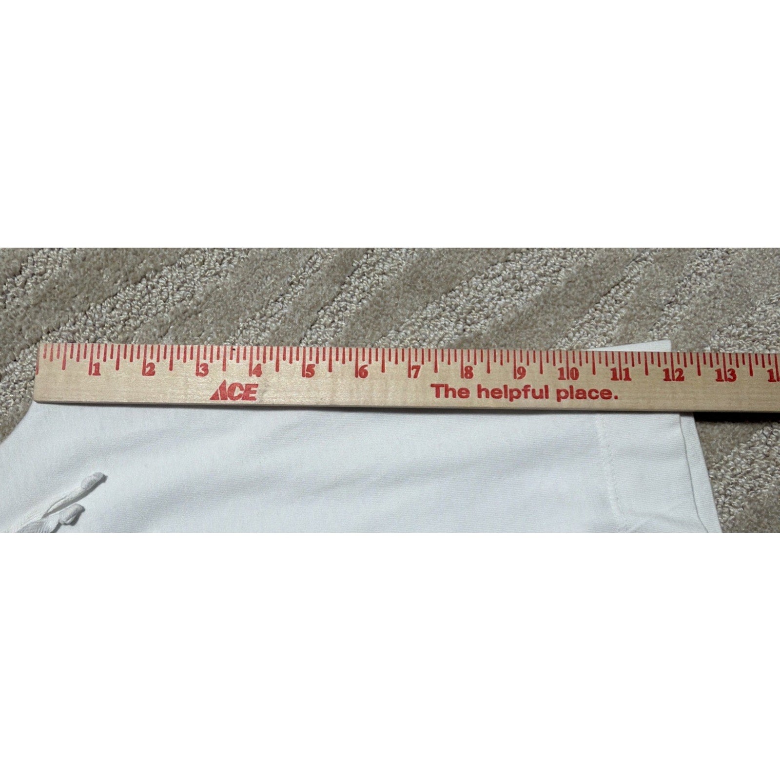 Womens White Bold Spirit Knit Jersey Bermuda Shorts. Size L NWT Made USA