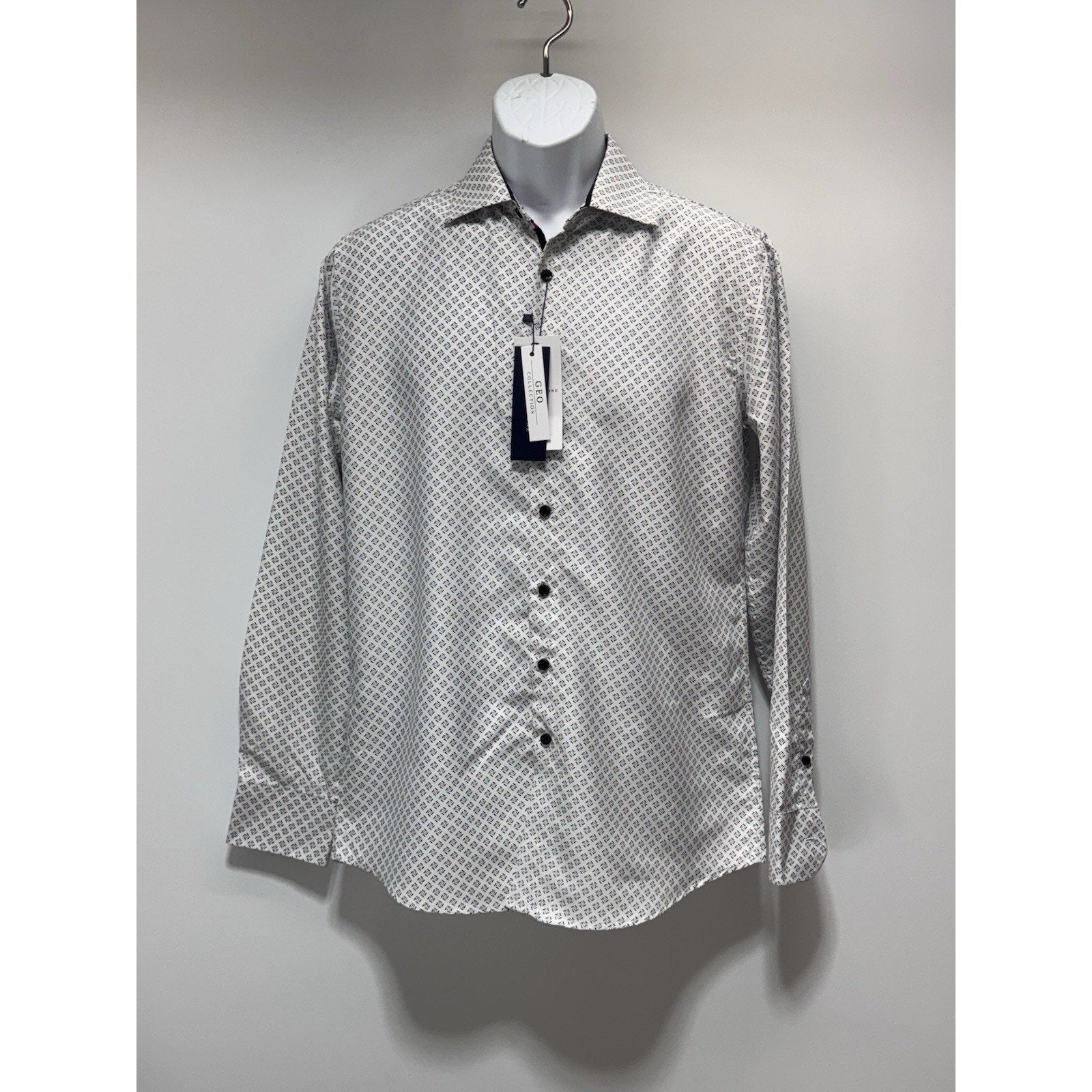 NWT Silver Stone White Black Geometric Print Modern Fit Button-Up Shirt Mens M