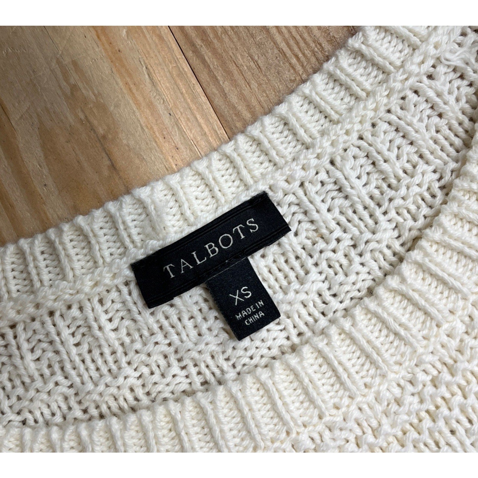 Talbots Womens Cream Textured Nautical Sweater Size XS Anchor Shoulder Buttons